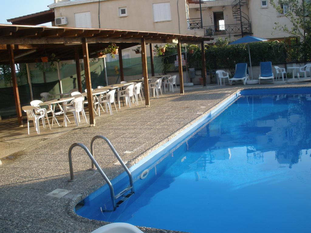 Klashiana Hotel Apartments Voroklini Exterior photo