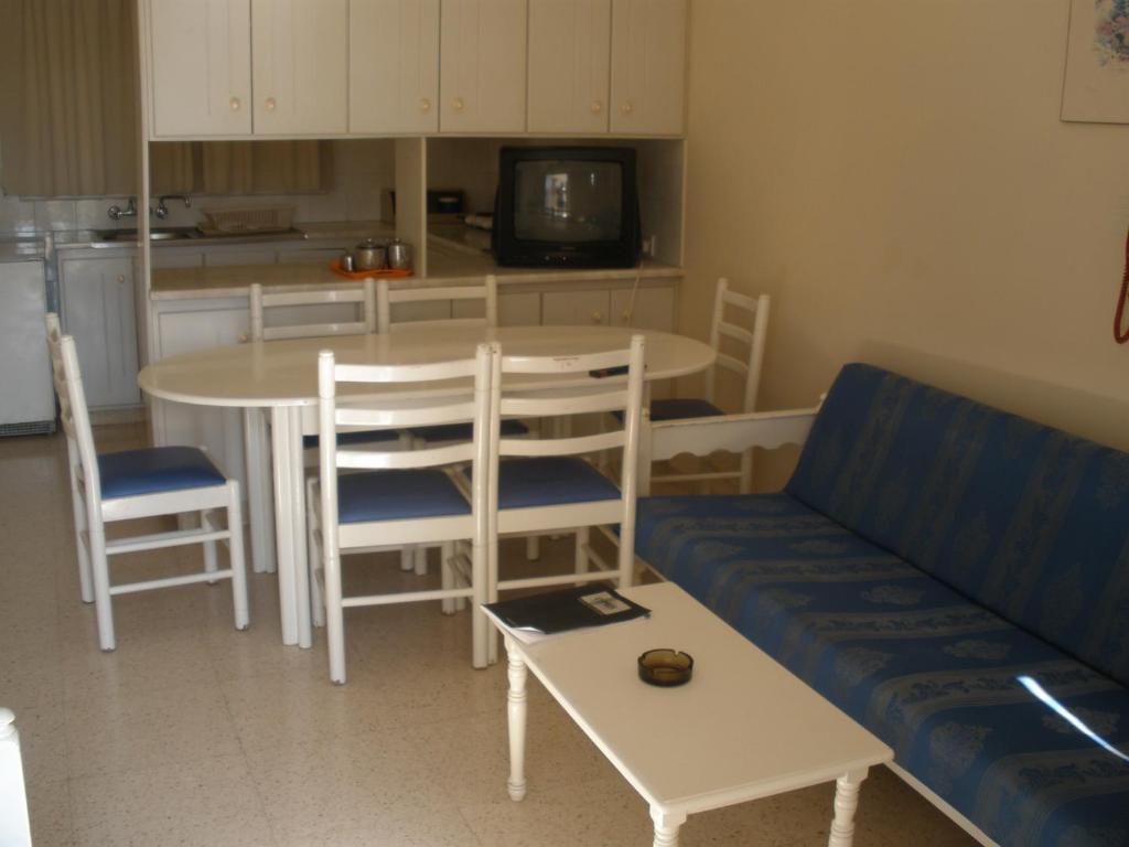 Klashiana Hotel Apartments Voroklini Room photo
