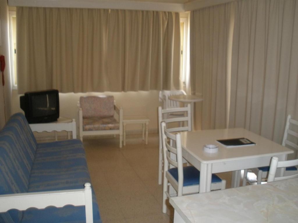 Klashiana Hotel Apartments Voroklini Exterior photo