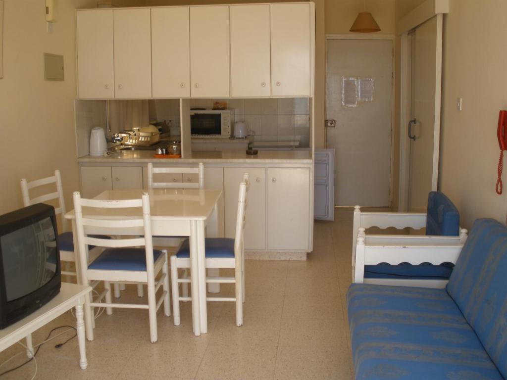 Klashiana Hotel Apartments Voroklini Room photo